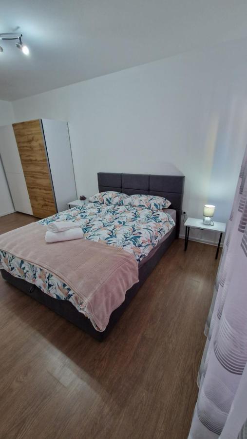 Apartmani Sky 1 2 3 Brčko Exterior foto